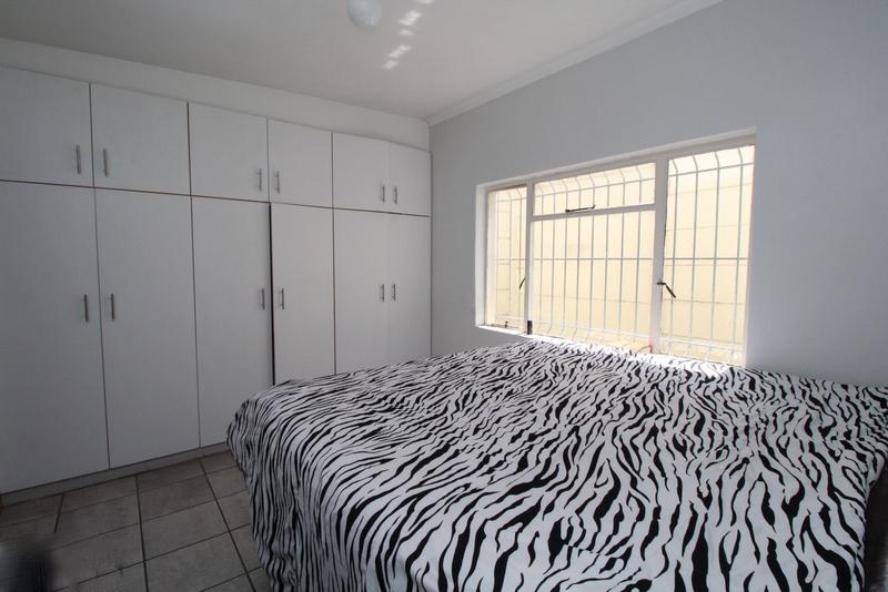 4 Bedroom Property for Sale in Glen Lilly Western Cape